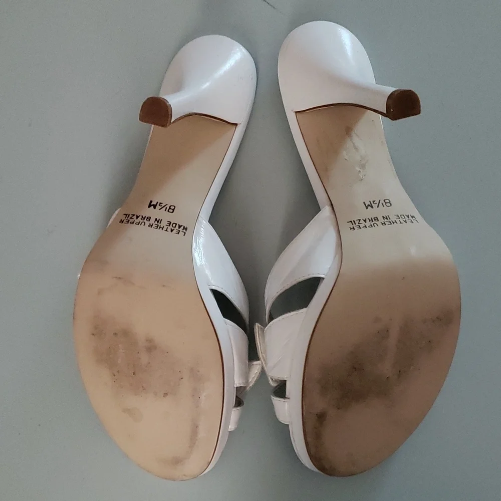 CL Carol Little White Ribbon Detail Leather Slides. Made in Brazil.